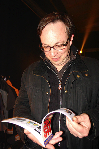 nachtflohmarkt0701_n04.jpg