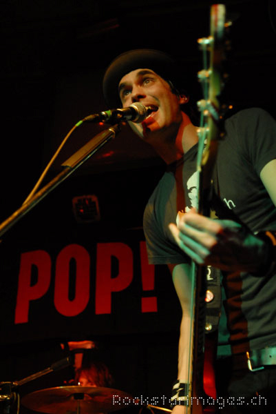 snotty_cheekbones07.jpg